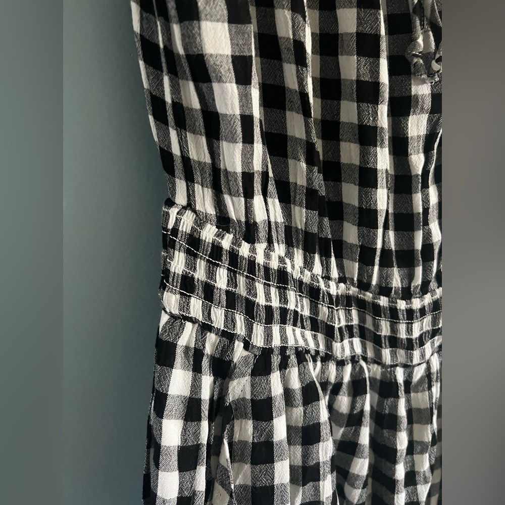 GUESS Romper Black & White Gingham Size M NWT 🏷️ has pockets!! - Picture 8 of 15